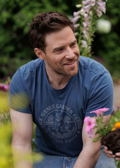 From Garden Enthusiasts to Fashionistas: Grosse Pointe Garden Society Merchandise Delights