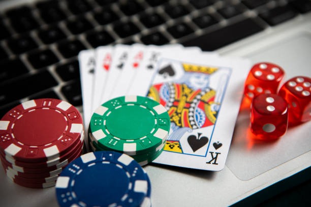 Migliori Siti Poker Online con Funzionalità Innovative